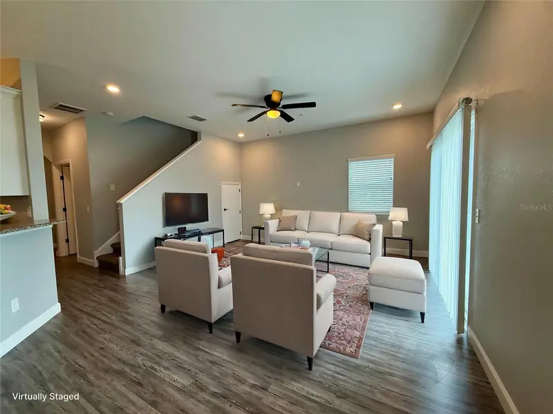 2529 Pine Pl, FL