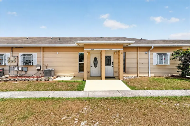 1513 Club Cir, FL