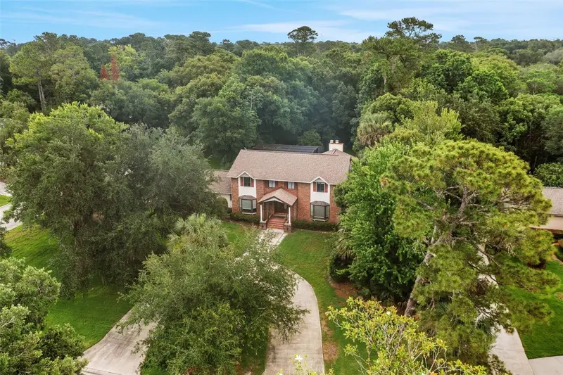 230 Hunters Trl, FL