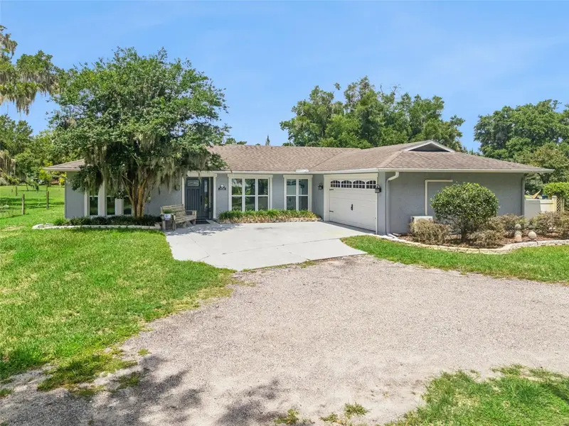 2530 E New York Ave, FL