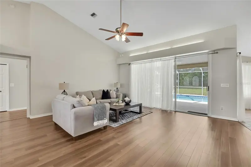 13290 Don Loop, FL