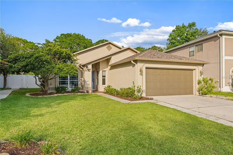 1623 Gray Bark Dr, FL
