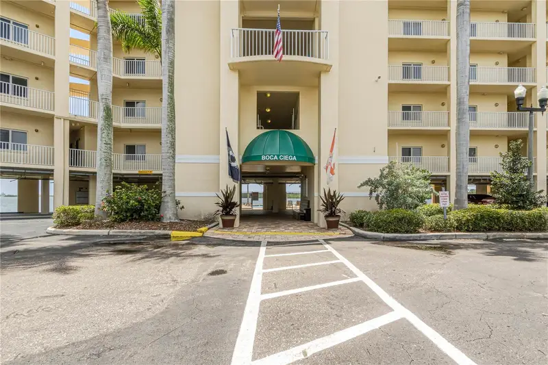 8800 Bay Pines Blvd #212, FL
