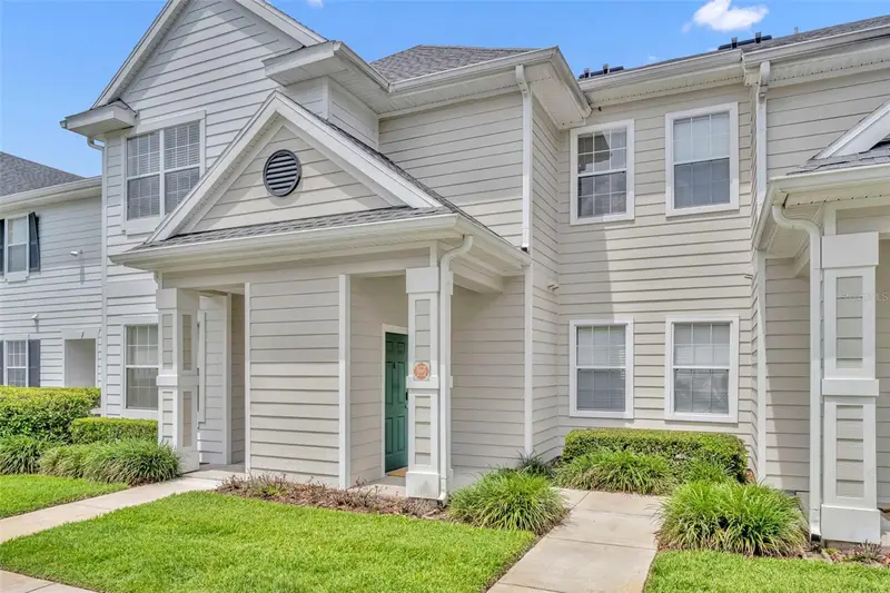 200 Southern Pecan Circle #206, FL