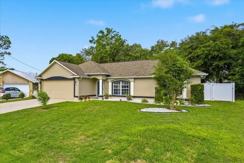 36 Forge Ln, FL