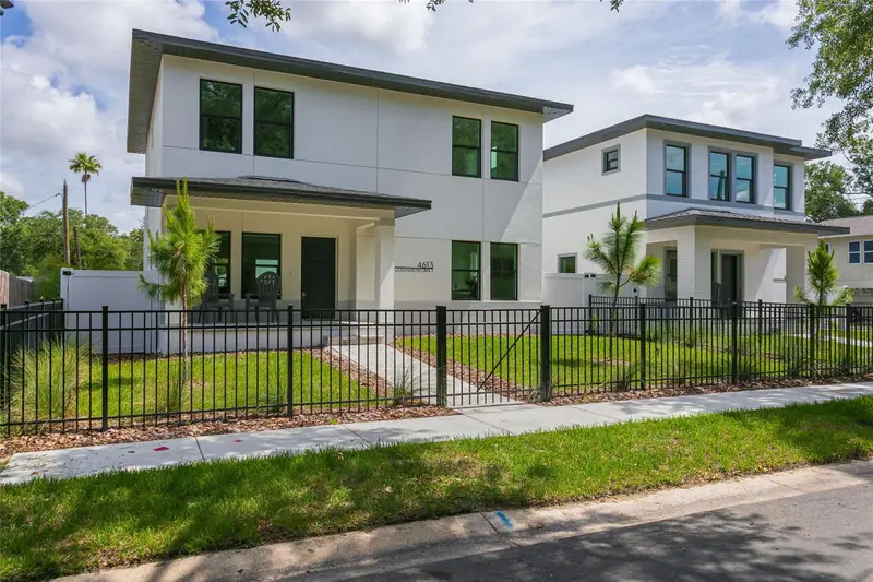 4613 Queensboro Ave S, FL