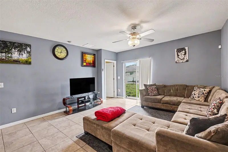 6711 Blue Moon Way, FL