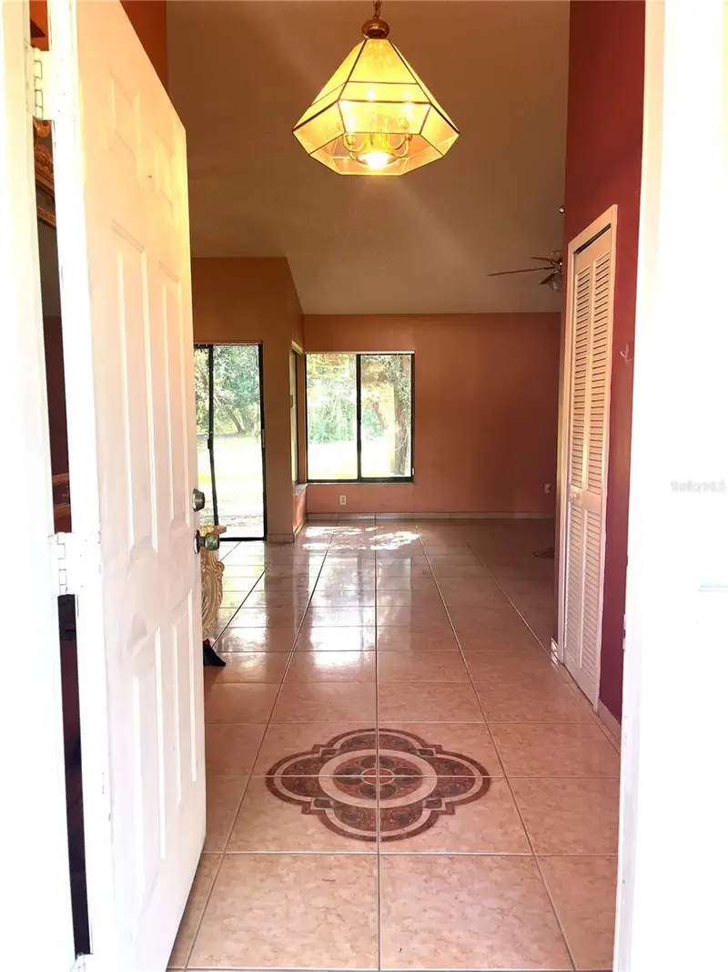 2386 Ruth Ln, FL