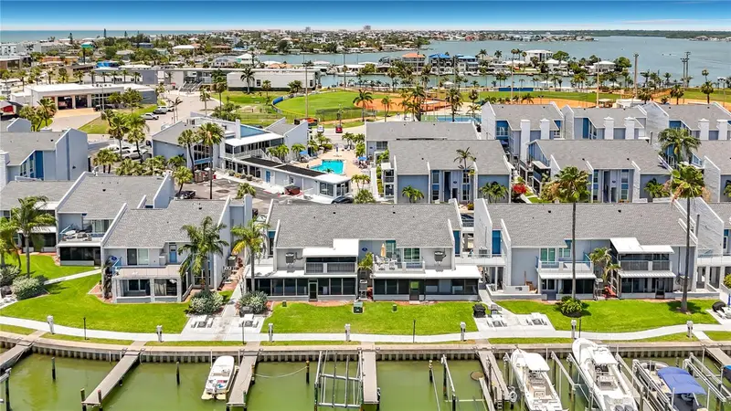 245 Medallion Blvd #G, FL
