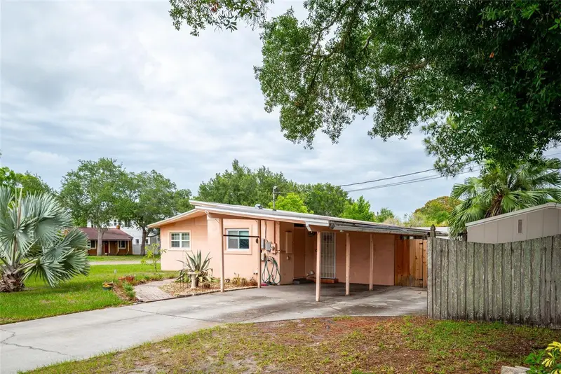 494 34th Ave N, FL
