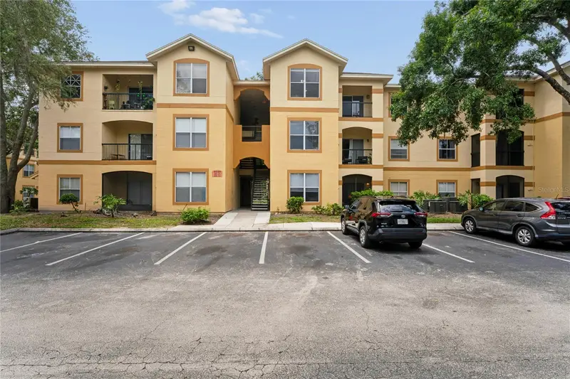 5618 Pinnacle Heights Cir #309, FL