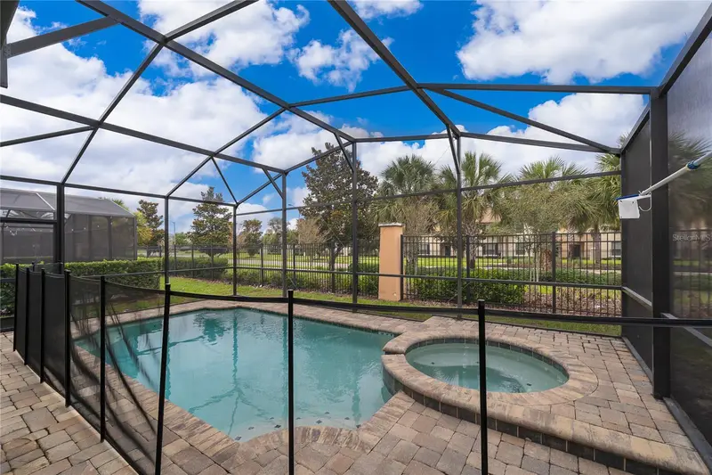 8951 Amelia Downs Trl, FL