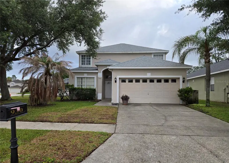 930 Oxford Dr, FL