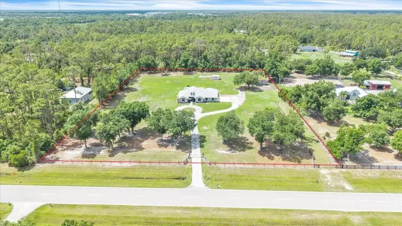 1383 Tropicaire Blvd, FL
