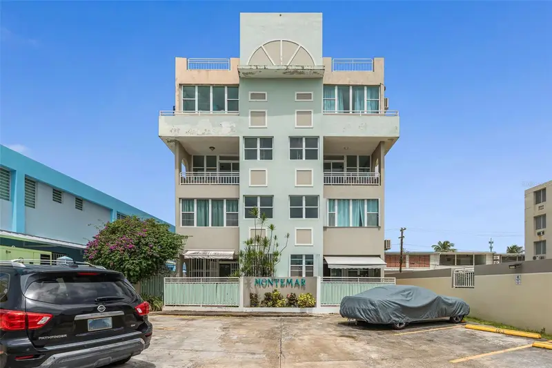 Cond. Montemar 101, Ocean Drive #101, PR