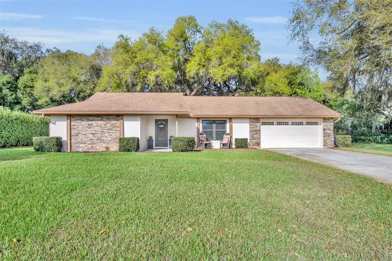 3158 Whisper Wind Dr, FL