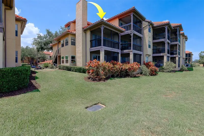 2400 Feather Sound Dr #928, FL