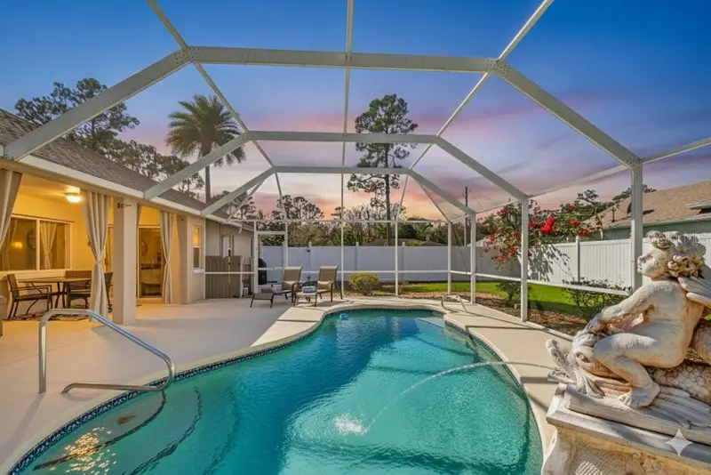 1 Eastmoor Ln, FL