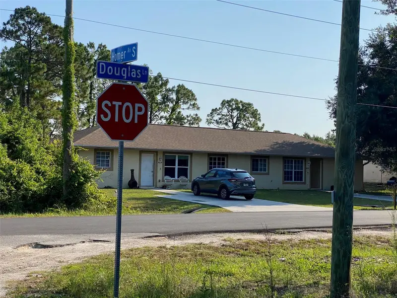 104 Homer Ave S, FL