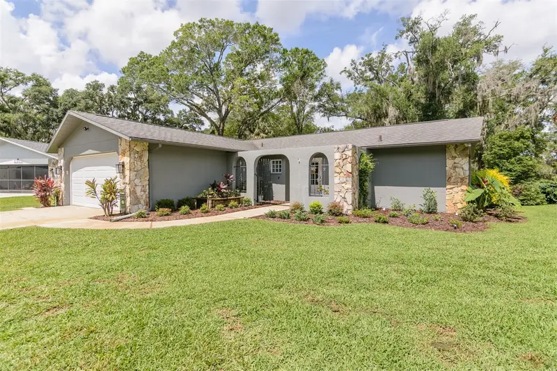 3745 Thornbush Ln, FL