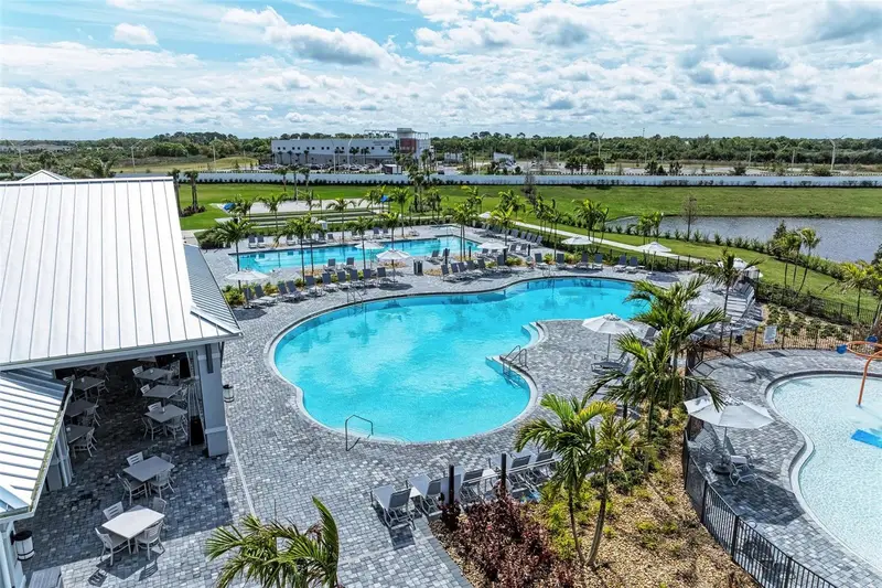 5316 Crystal Harbor Cv, FL