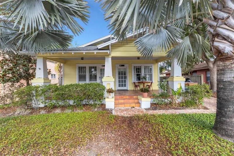 833/835 Johnson Ave #833/835, FL