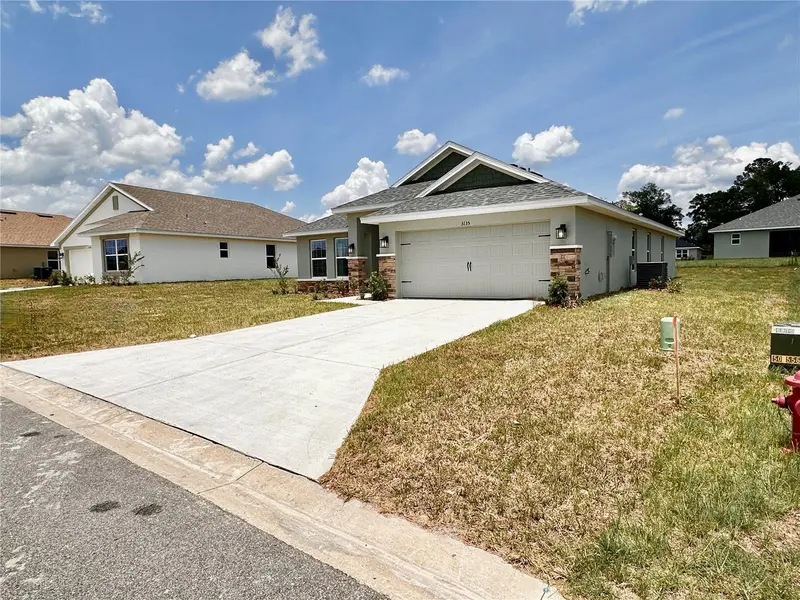 3135 Ne 45th Ave, FL