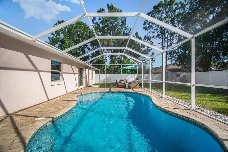 5 Burton Pl, FL