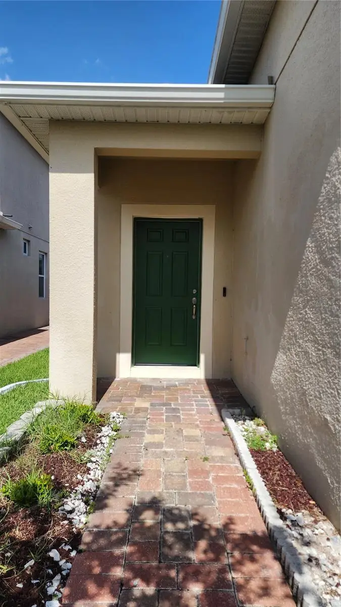 3230 Stratton Cir, FL