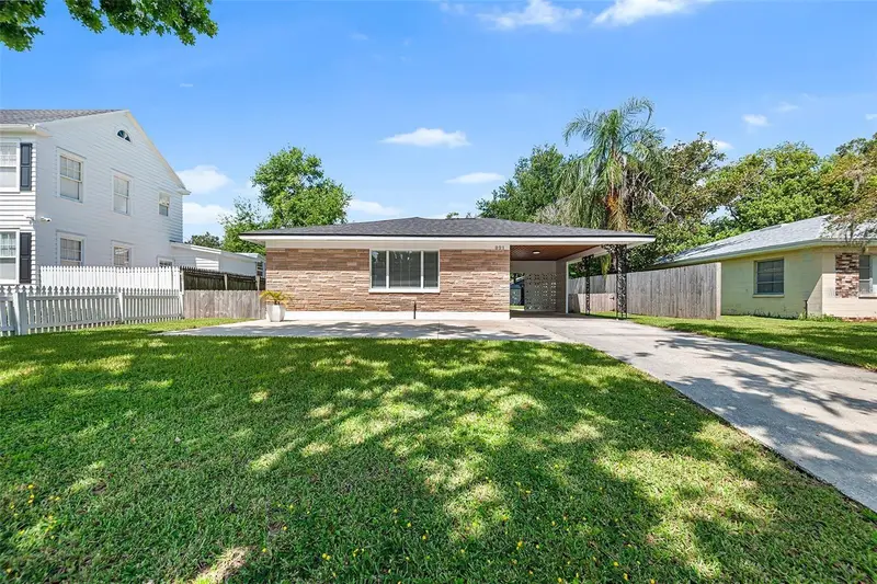 821 Hollingsworth Rd, FL