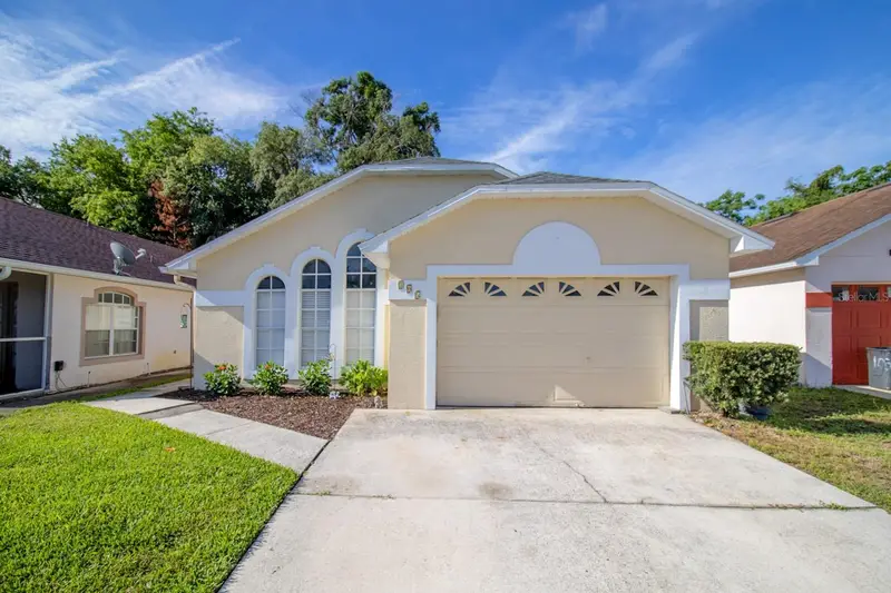 105 Holloway Ct, FL