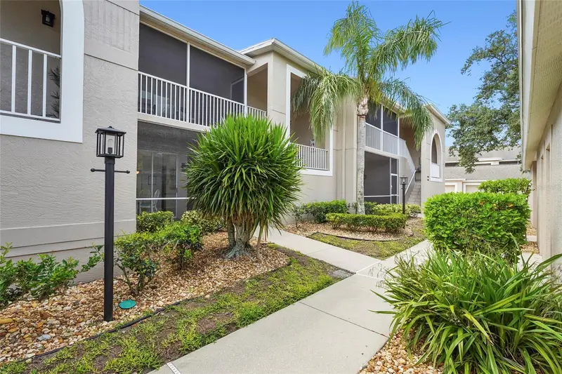 9550 High Gate Dr #1515, FL