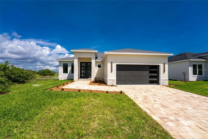 205 Redwood Rd, FL