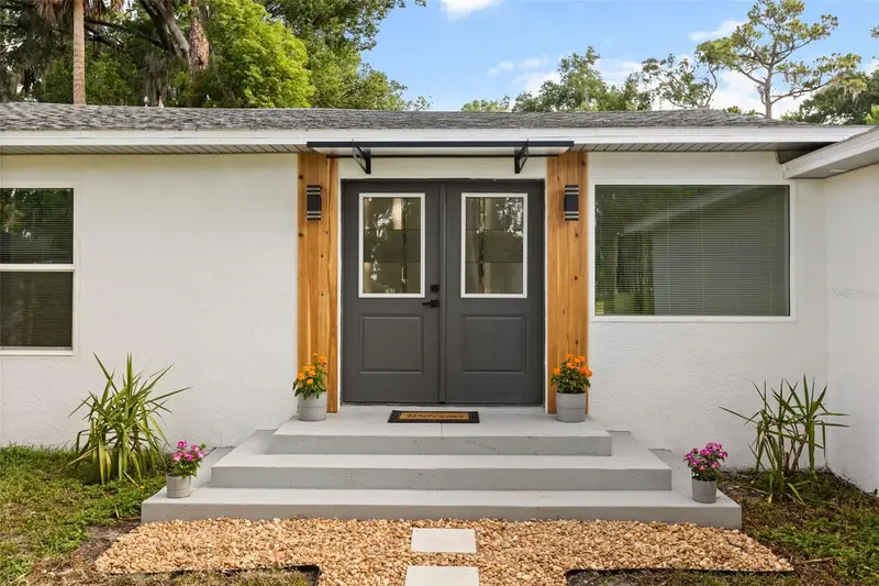 384 Magnolia Pl, FL