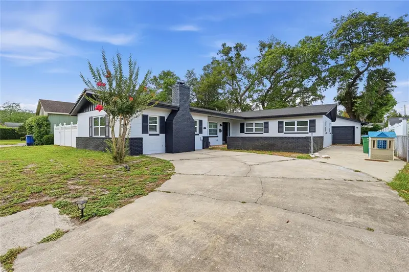 1946 Strathaven Rd, FL