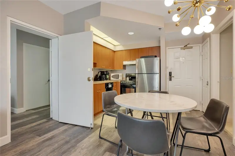 7601 Canada Ave #433/435, FL