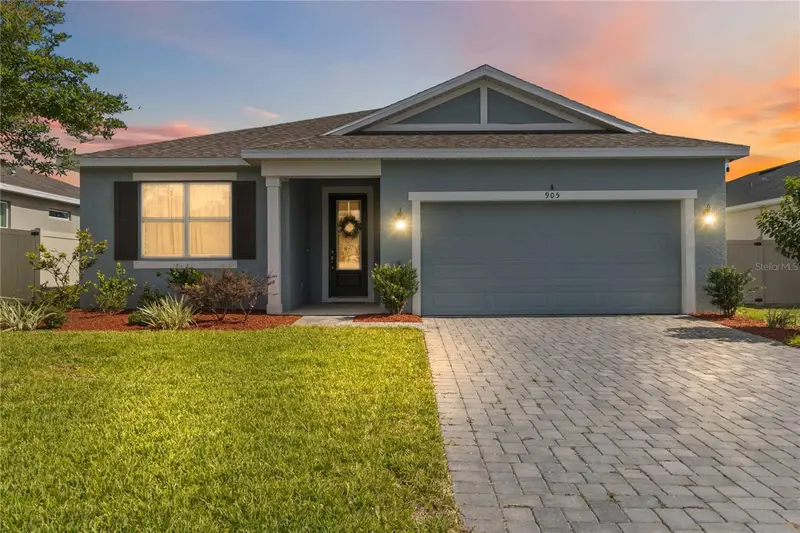 905 Honey Petal Ln, FL
