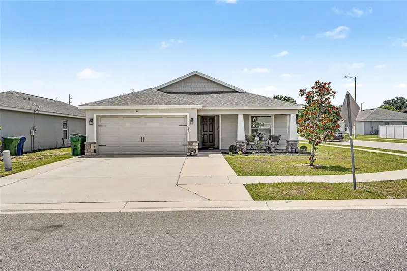 647 Lorient Dr, FL