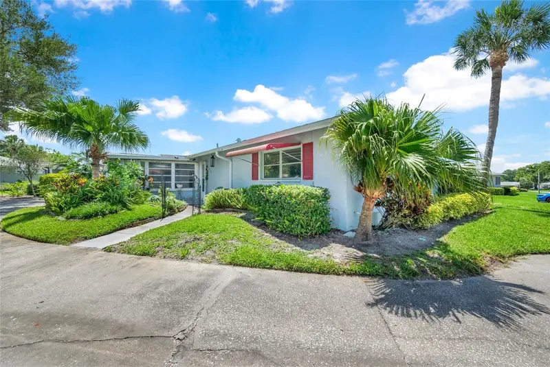 1608 Whitebridge Dr #B, FL
