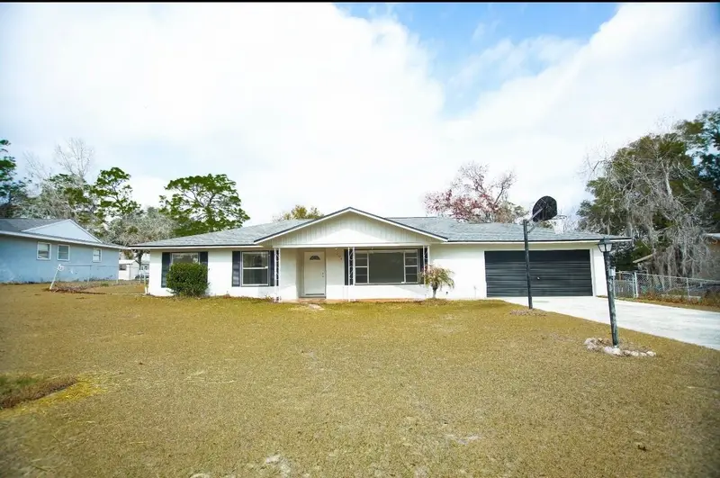 606 Water Rd, FL