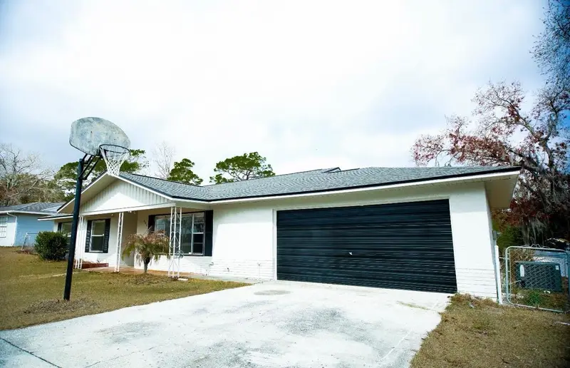 606 Water Rd, FL