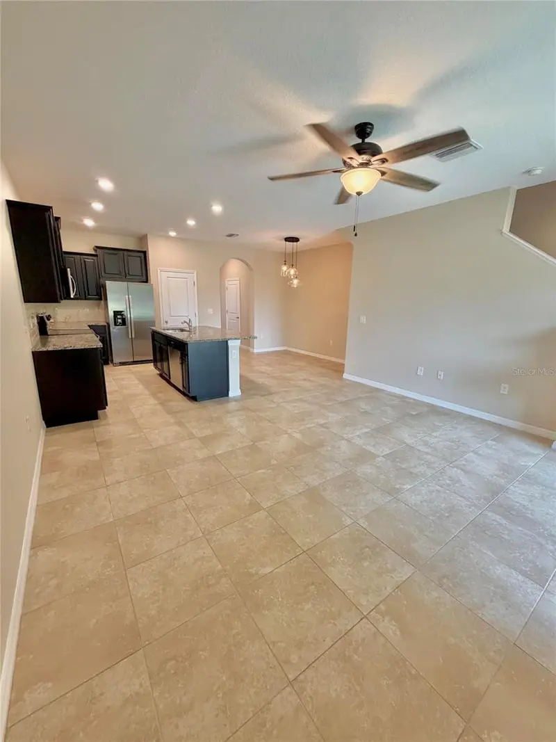 2463 Midnight Pearl Dr, FL