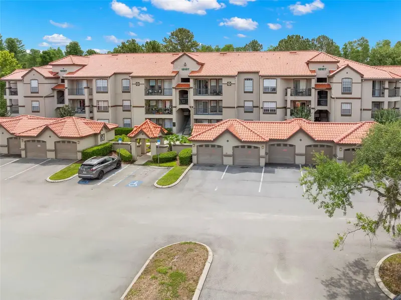 18107 Peregrines Perch Pl #6111, FL