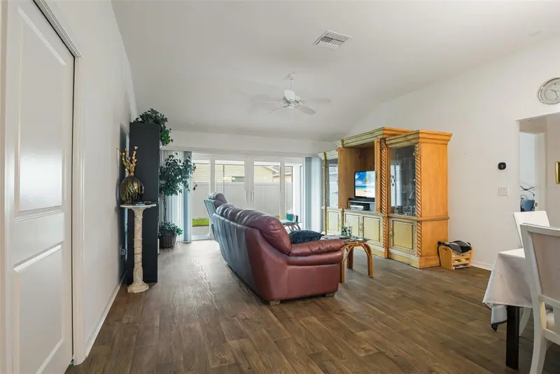 2378 Youngmann Loop, FL