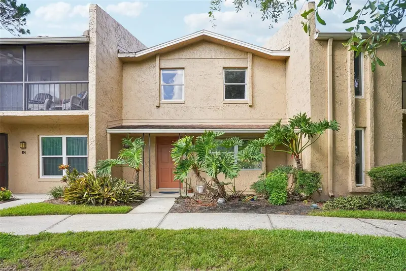 892 Park Lake Cir #69, FL