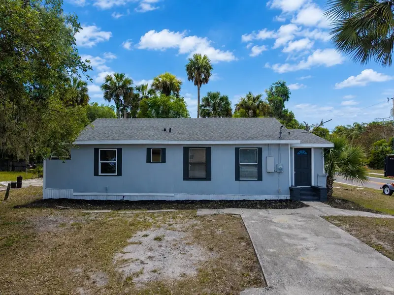 1104 E 8 Th St, FL