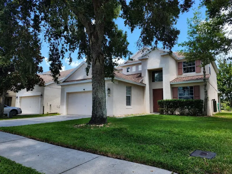 992 Nodding Shade Dr, FL