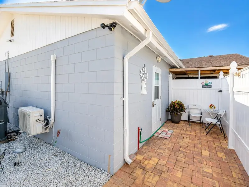 111 Cuautla Way #2, FL