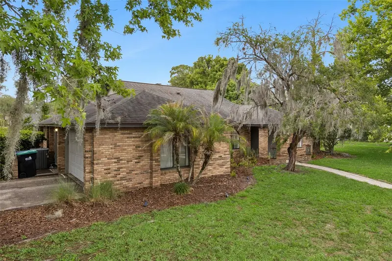 8617 Amber Oak Ct, FL