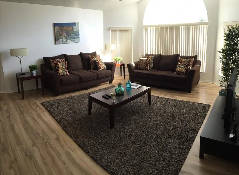2480 Sweetwater Club Cir #98, FL